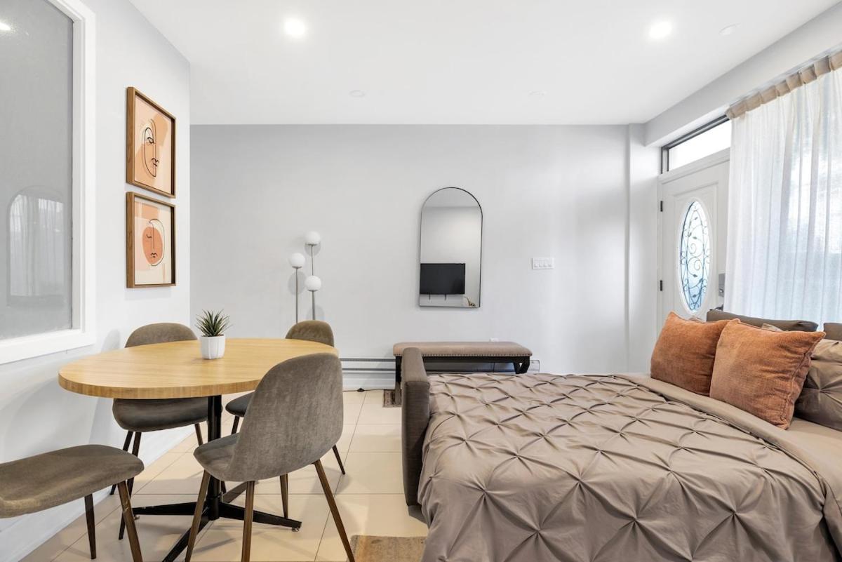 Queen St Stay Boutique And Cafe Paradise Toronto Eksteriør billede
